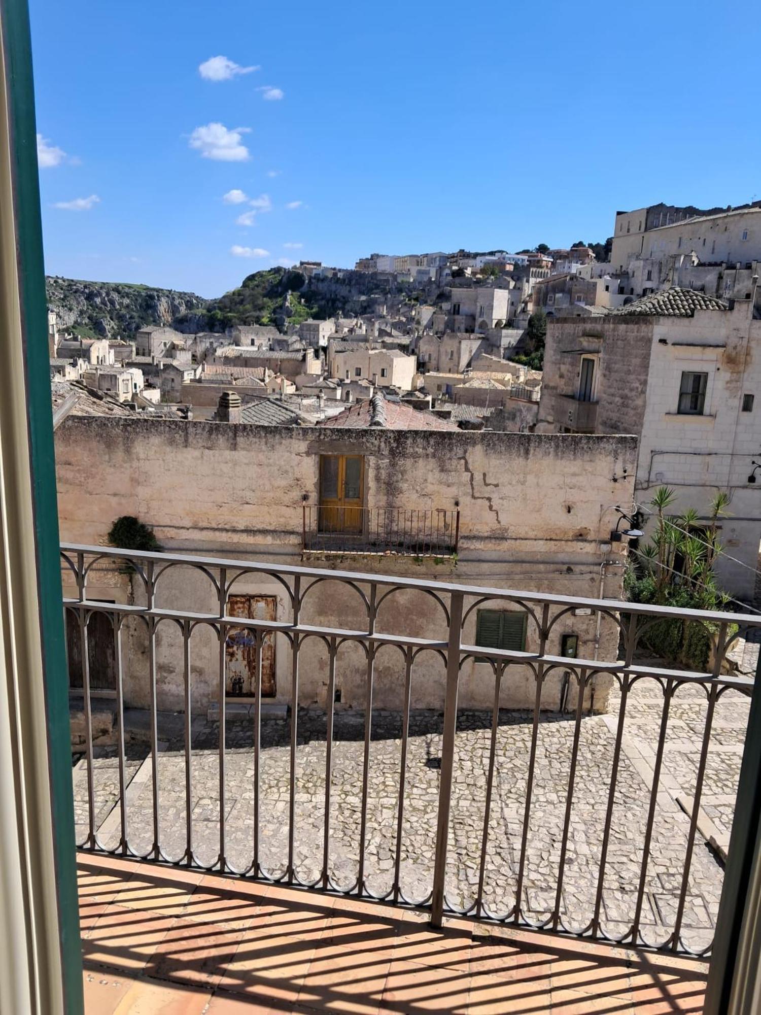 Le Tre Vie Apartment & Room マテーラ エクステリア 写真